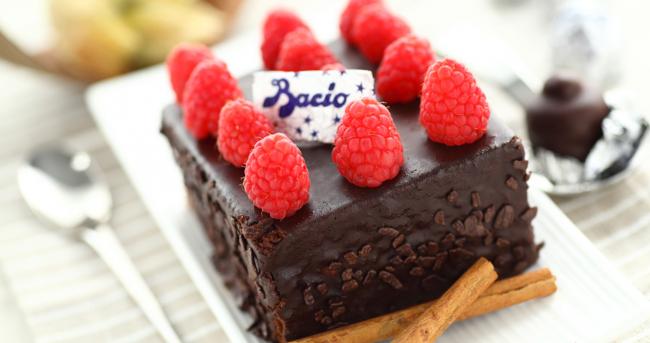 Baci cake (chocolate cake with Baci … – License Images – 151257 ❘ StockFood